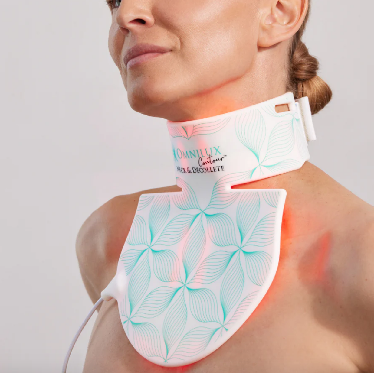 Omnilux Neck And Decollete LED Mask Squeeze Skin Omnilux neck and decollete led mask squeeze skin